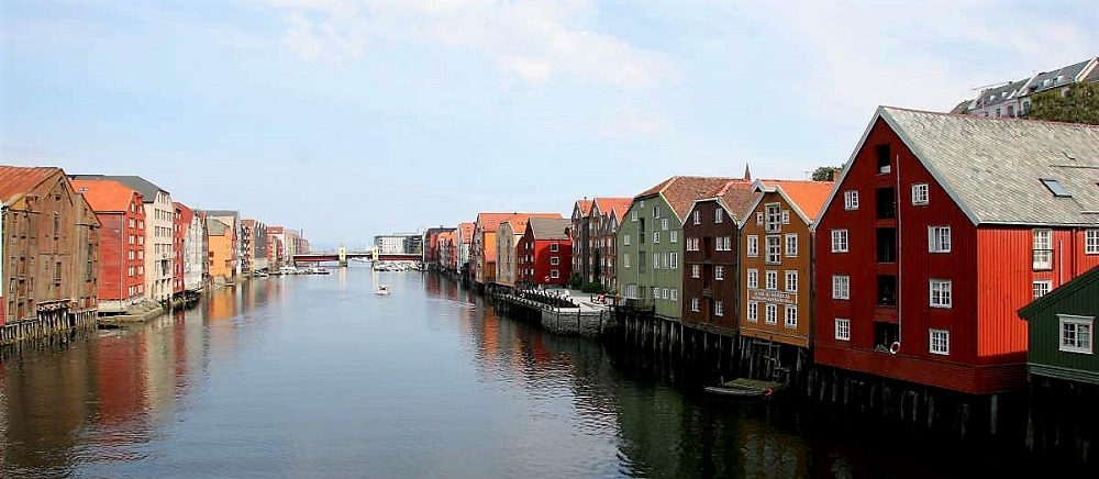 The old wharves along the River Nidelva in Trondheim. Photo