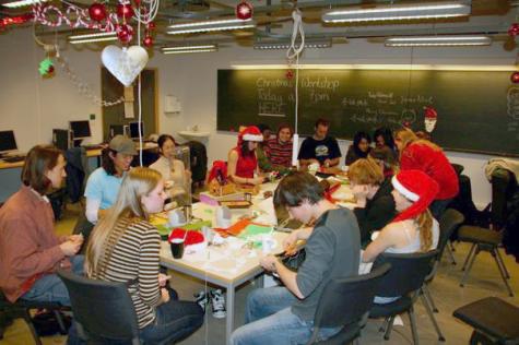 Students having a Christmas Workshop to decorate their reading room/computer lab. Photo: Elin Staurem.