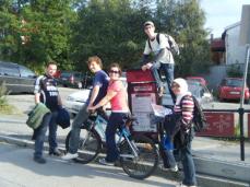 Welcoming week for new students: Testing the bicycle lift in Trondheim.