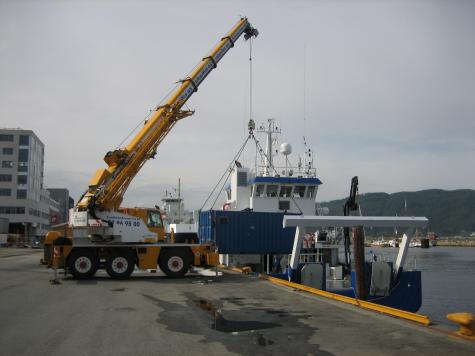 Mobilisation of 20ft ROV container. Photo: A Knudsen