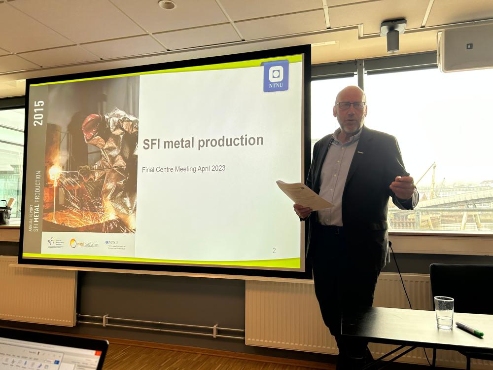 Vice rector Tor Grandes presentation. Photo