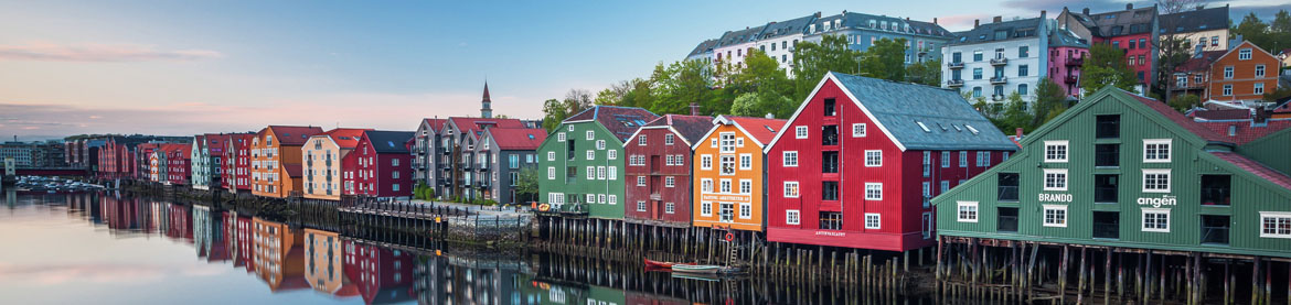 The old wharves by Nidelven