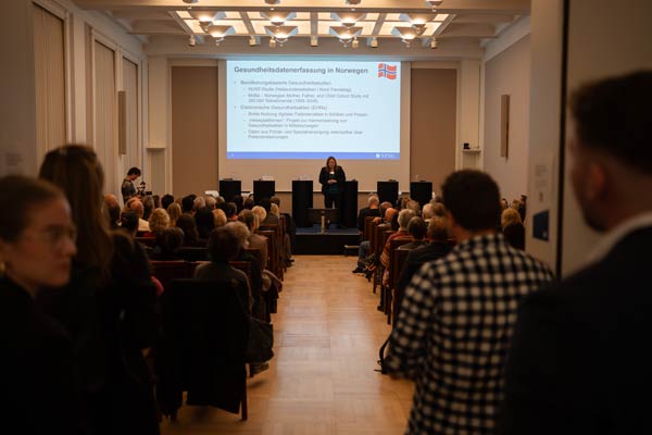 Prof. Kerstin Bach presenting at the AI in Health Symposium. Photo