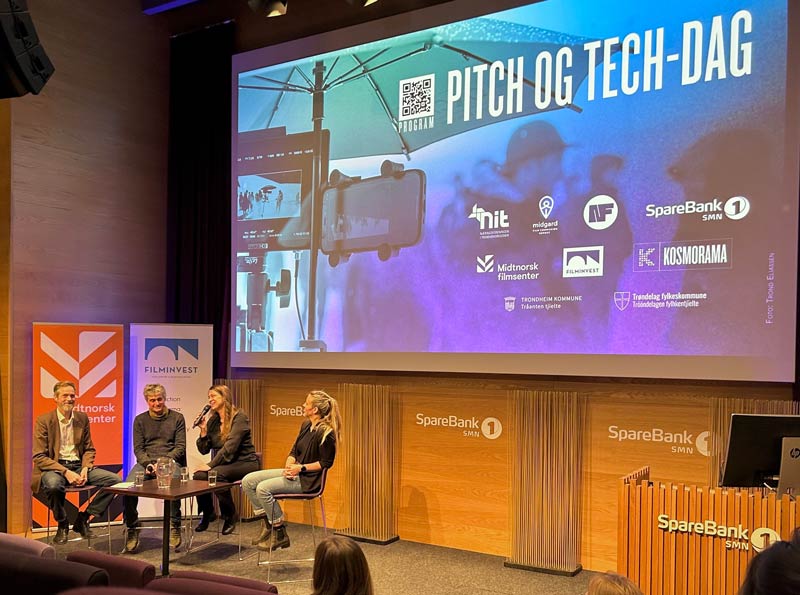 Picture of the panel at Kosmorama