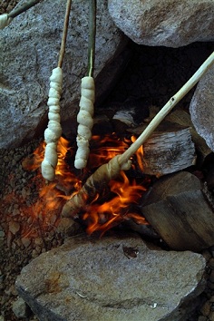 Grilling på fjelltur. Foto: Nancy Bundt - Visitnorway.com