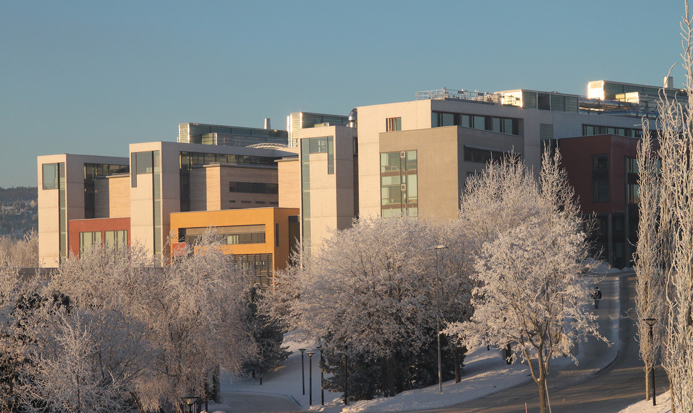 Realfagbygget exterior in wintertime