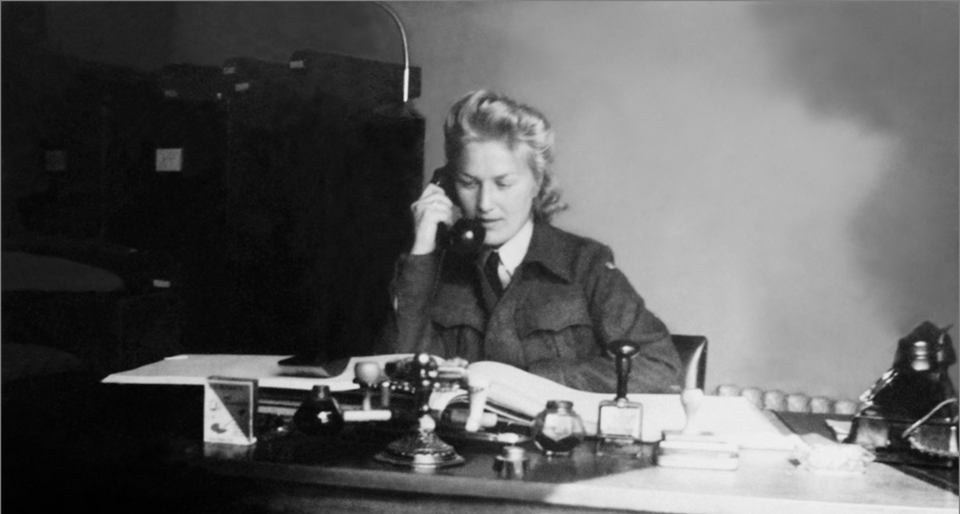  Resistance woman Liv Grannes on the phone in London during World War II.