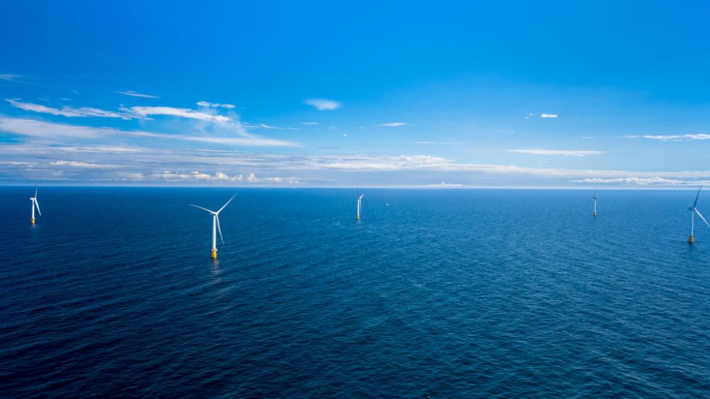 Photo. Sea wind turbines outside Scotland.