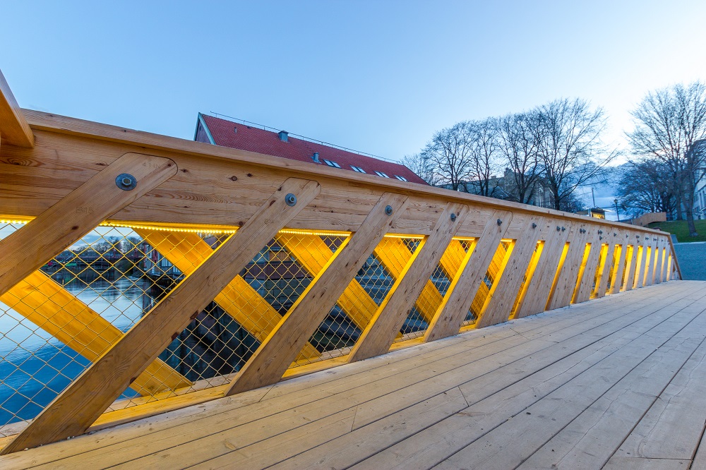 The Trondheim HolzBau Pier (2014). Master thesis NTNU / AB Faculty: John Haddal Mork and Steinar Hillersøy Dyvik. Photo: Sophie Labonnote-Weber.