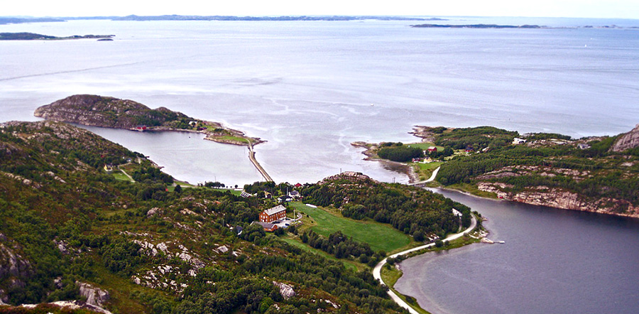Overview from on top of Sletvik Field Station