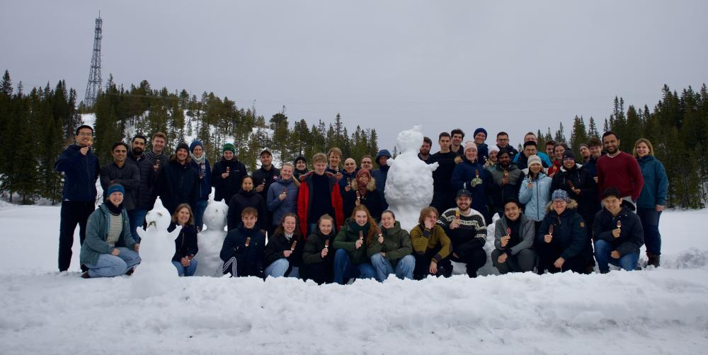picture of a group of people in the snow