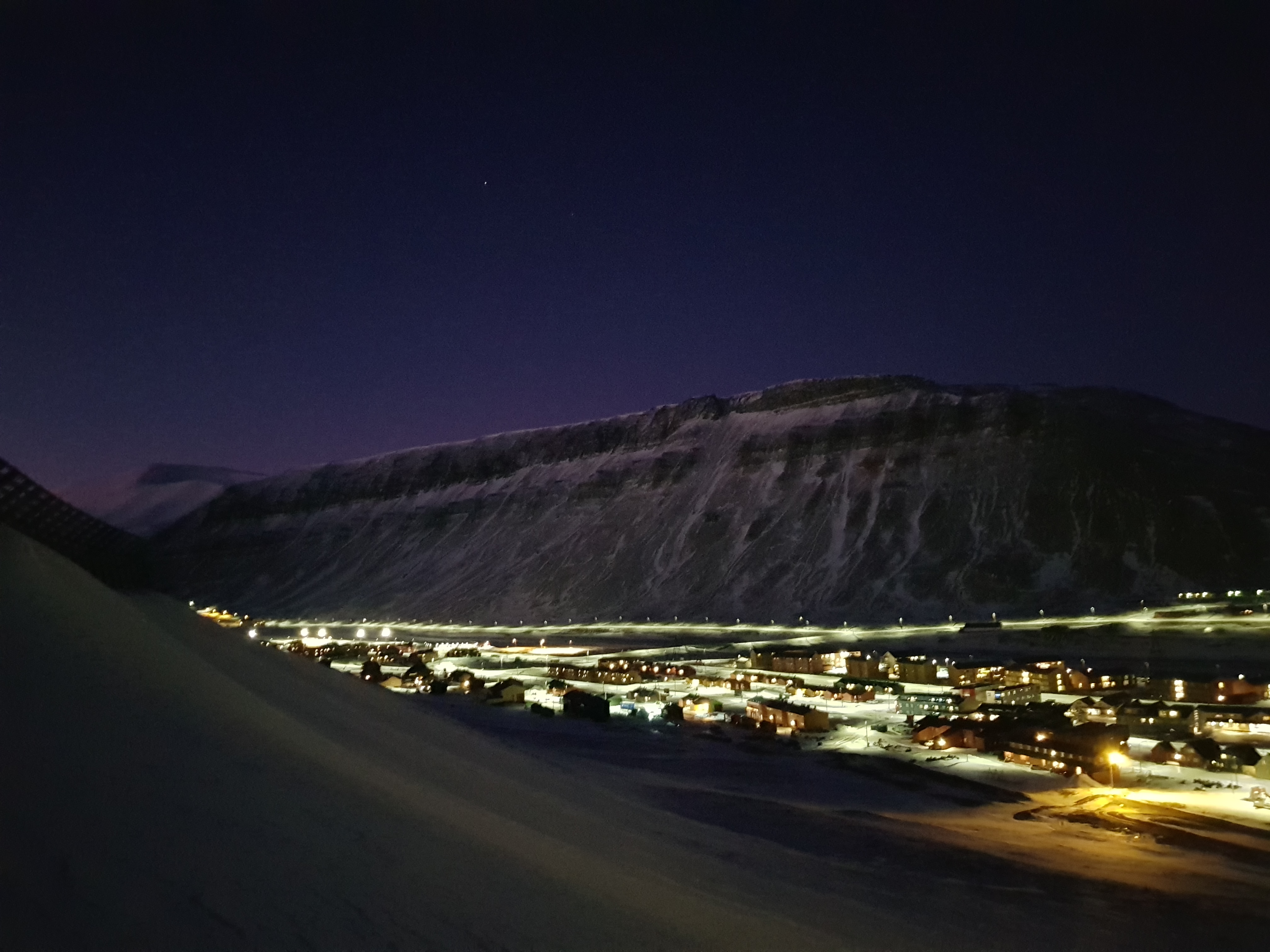 Longyearbyen in the polar night. Photo