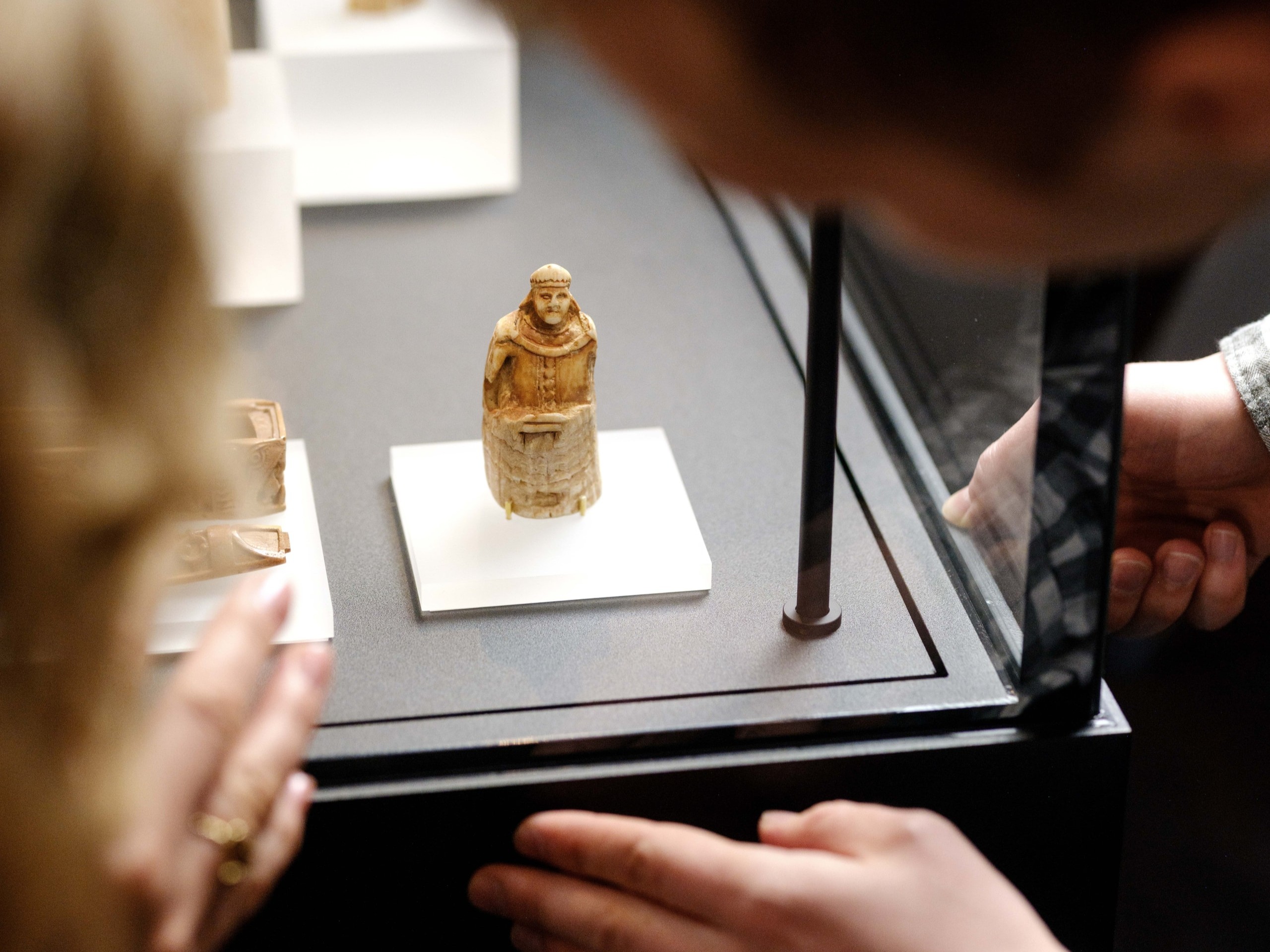 The Hitra king, chess king made of sea ivory