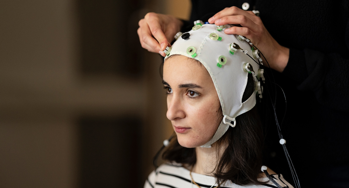 Experiment at the Language lab. Photo
