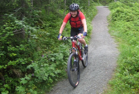 Cecilie på sykkeltur Cecilie på sykkeltur