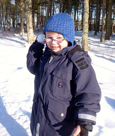 Alex vil ha snøballkrig. Alex vil ha snøballkrig.