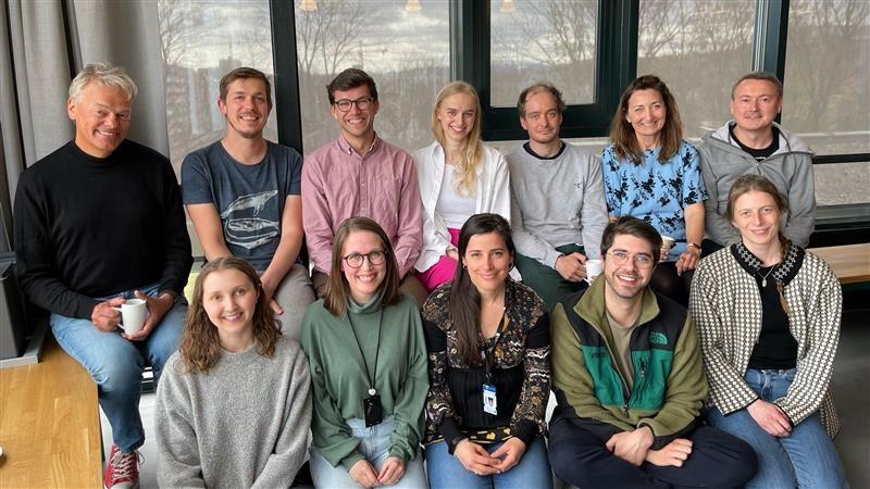 Mini2P-team at Kavli Institute for Systems Neuroscience. Photo and link to Slack-team.